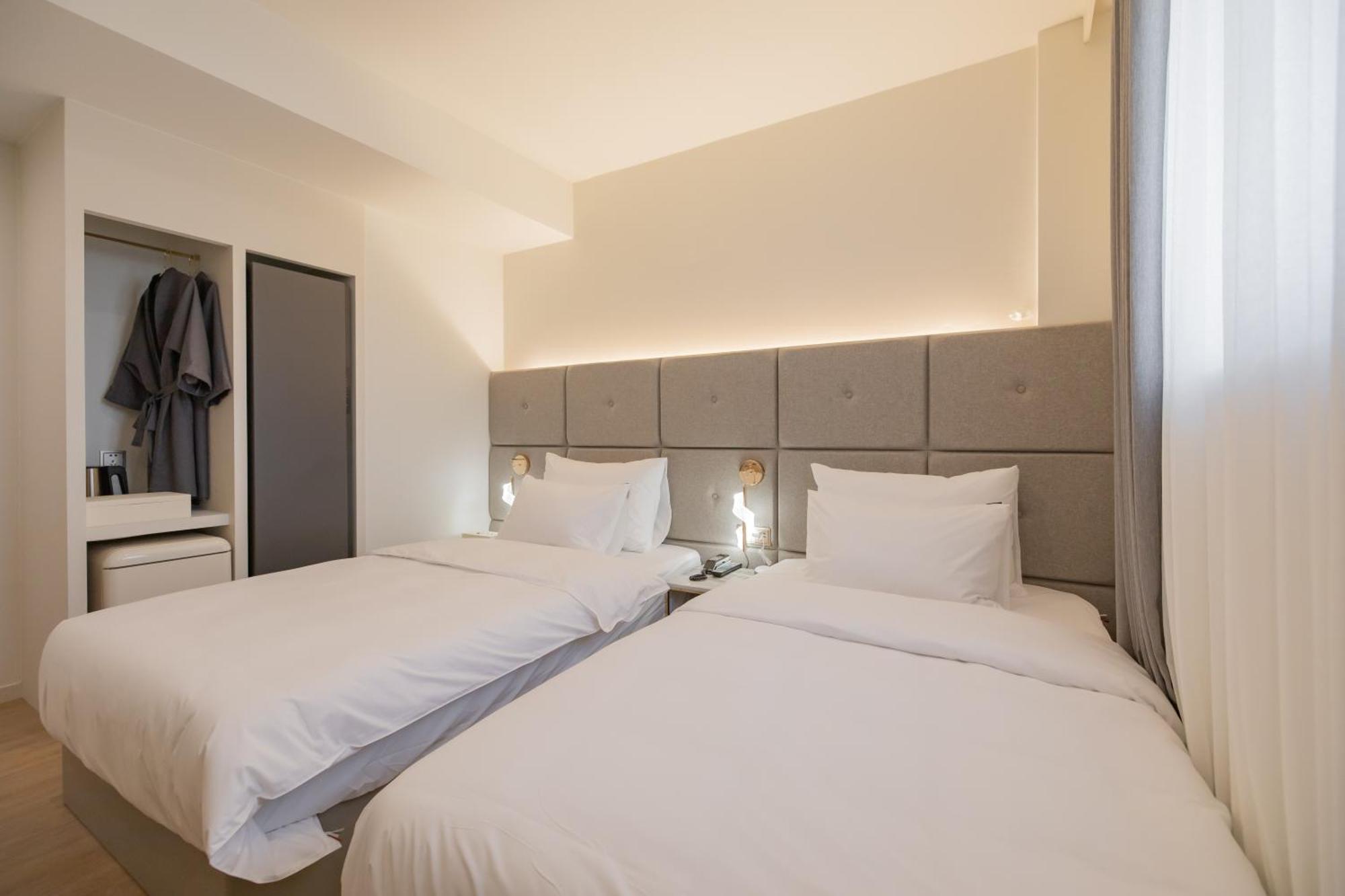 Denbasta Hotel Heritage Кёнджу Экстерьер фото