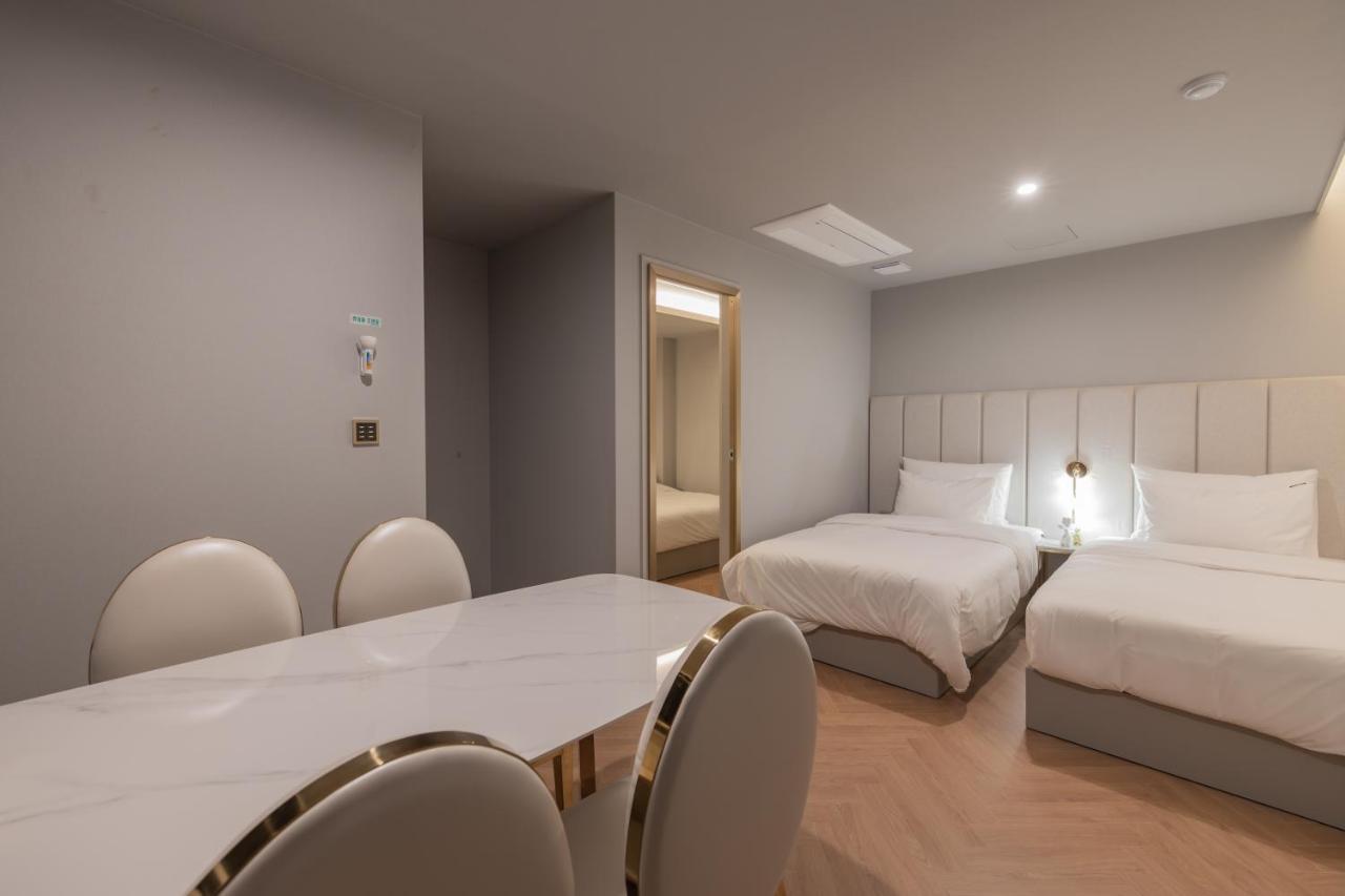 Denbasta Hotel Heritage Кёнджу Экстерьер фото
