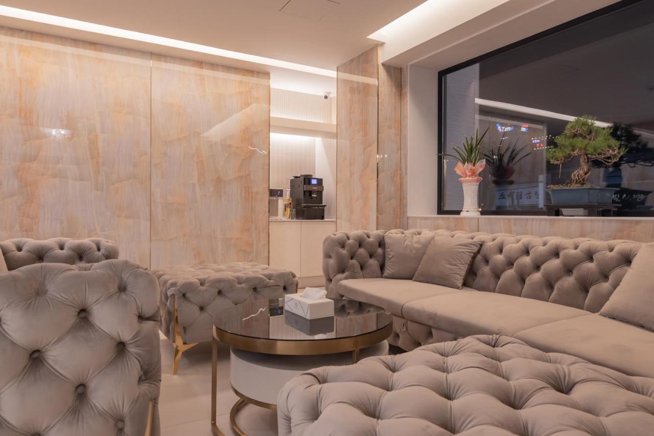 Denbasta Hotel Heritage Кёнджу Экстерьер фото