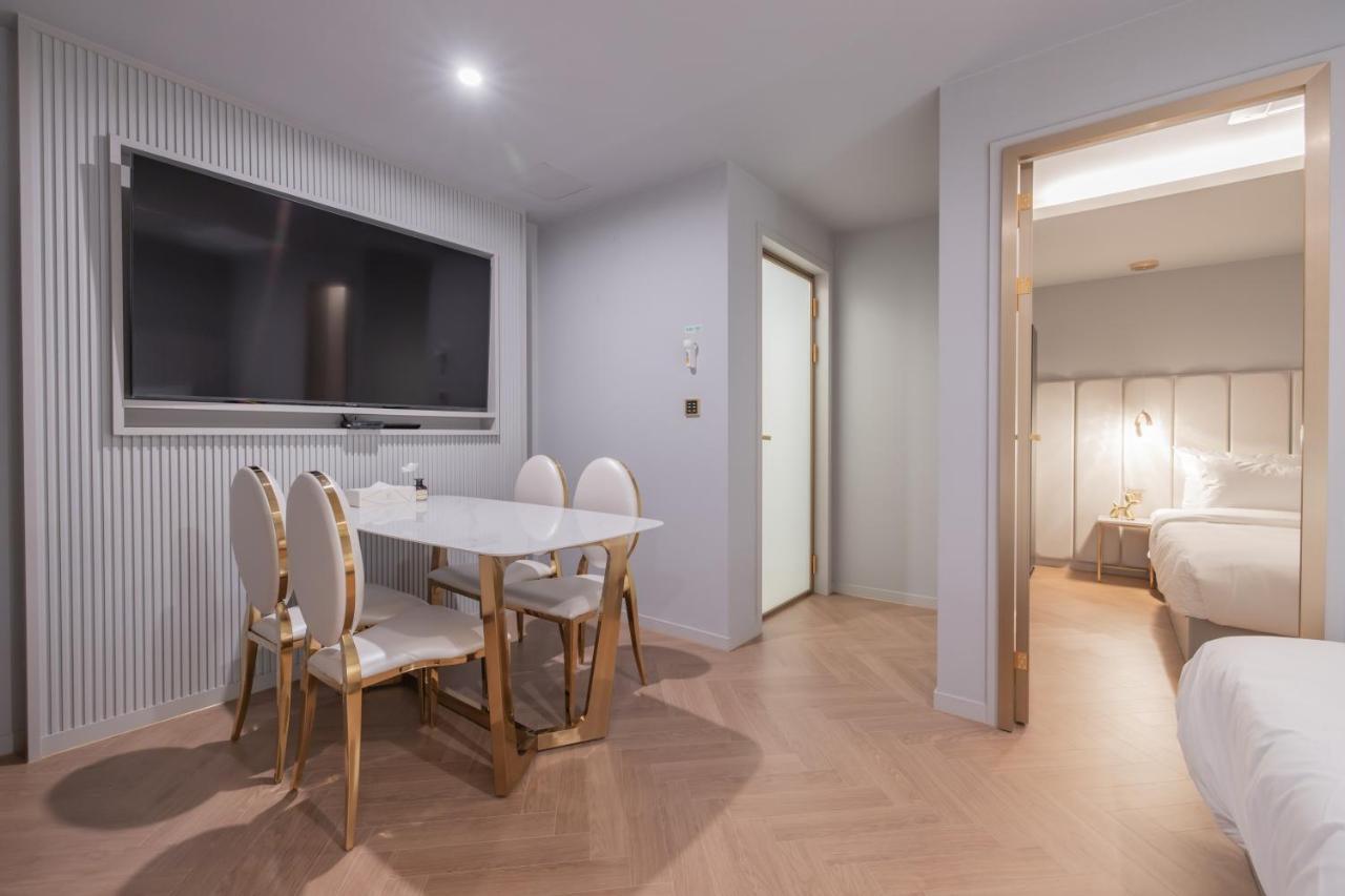Denbasta Hotel Heritage Кёнджу Экстерьер фото