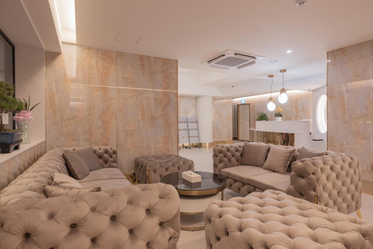 Denbasta Hotel Heritage Кёнджу Экстерьер фото
